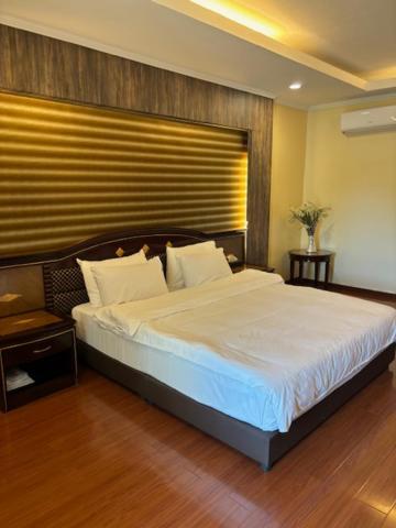 Interpark Hotel Olongapo Ngoại thất bức ảnh